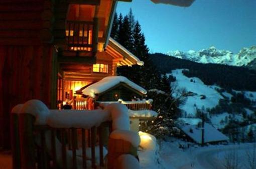 фото отеля Huttendorf Cottage Maria Alm am Steinernen Meer