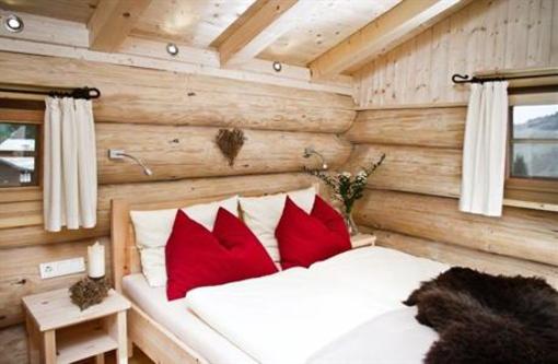 фото отеля Huttendorf Cottage Maria Alm am Steinernen Meer