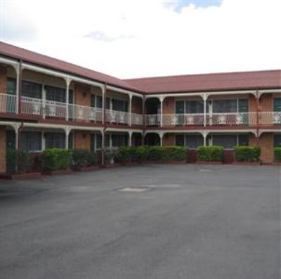 фото отеля Mineral Sands Motel and Colony Restaurant