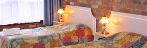 фото отеля Farnham Court Motel