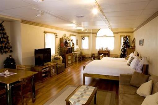 фото отеля Montville Attic
