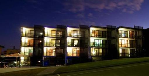 фото отеля Merrima Court Holiday Apartments Caloundra