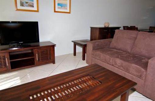 фото отеля Merrima Court Holiday Apartments Caloundra