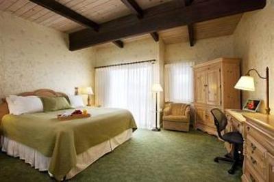 фото отеля BEST WESTERN PLUS Encina Lodge and Suites