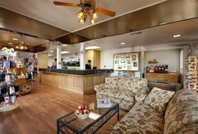 фото отеля BEST WESTERN PLUS Encina Lodge and Suites
