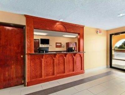 фото отеля Super 8 Bowling Green South