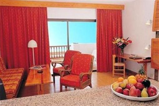 фото отеля Apartamentos Albatros Llanes