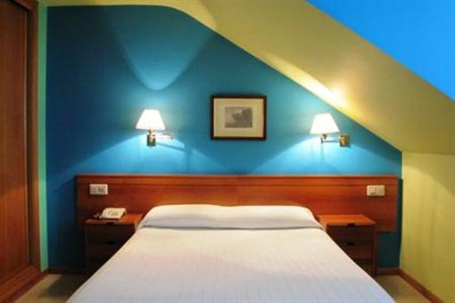 фото отеля Apartamentos Albatros Llanes