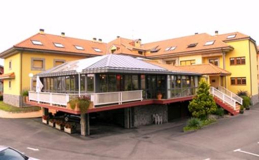 фото отеля Apartamentos Albatros Llanes
