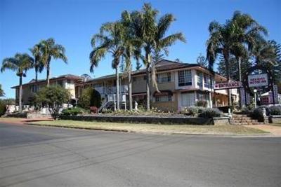 фото отеля Clifford Park Holiday Motor Inn