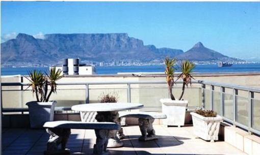 фото отеля Casa Valencia Guest House Cape Town