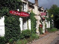 L'Auberge De Combreux