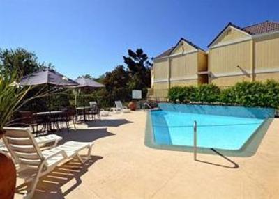 фото отеля Quality Inn and Suites Capitola By the Sea