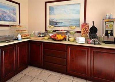 фото отеля Quality Inn and Suites Capitola By the Sea