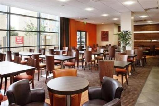 фото отеля Holiday Inn Express Slough