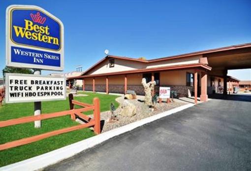 фото отеля Best Western Western Skies Inn