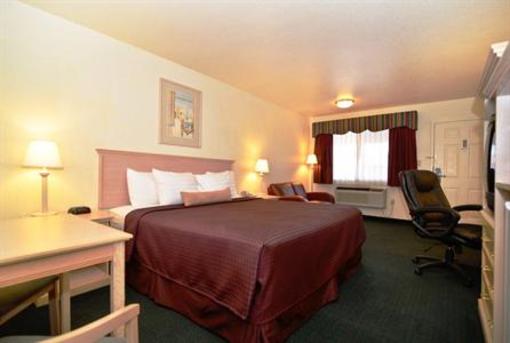 фото отеля Best Western Western Skies Inn