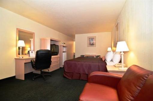 фото отеля Best Western Western Skies Inn