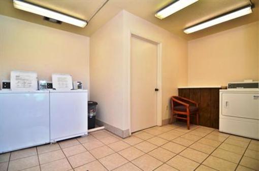 фото отеля Best Western Western Skies Inn