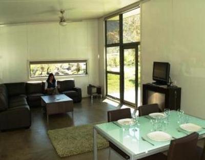 фото отеля Alpine Habitats Resort Jindabyne