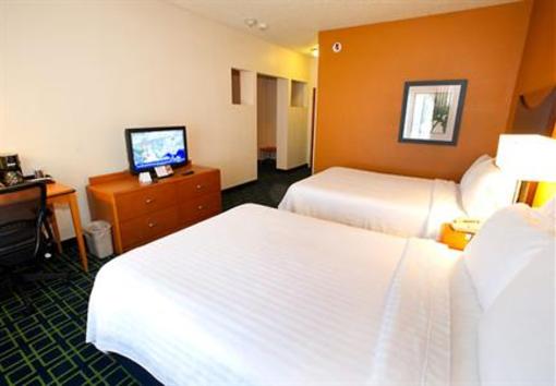 фото отеля Fairfield Inn Arlington