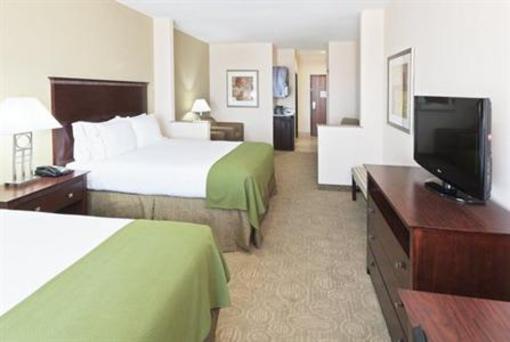 фото отеля Holiday Inn Express Hotel & Suites Brownfield