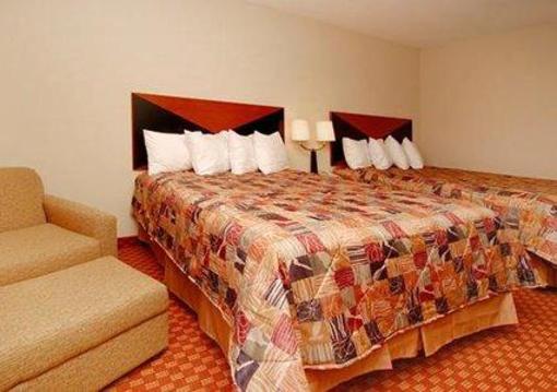 фото отеля Sleep Inn & Suites East Chase