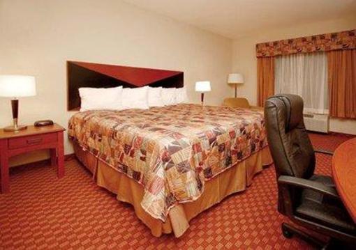 фото отеля Sleep Inn & Suites East Chase