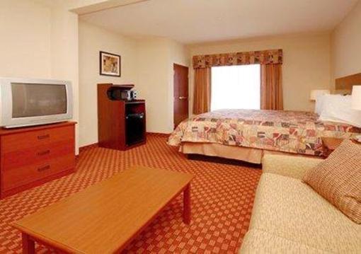 фото отеля Sleep Inn & Suites East Chase