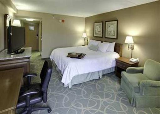 фото отеля Hampton Inn Hartford Airport