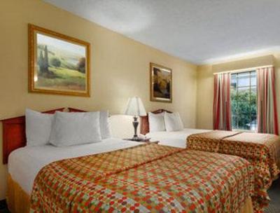 фото отеля Howard Johnson Dalton