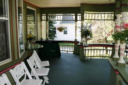 фото отеля Estabrook House Bed and Breakfast