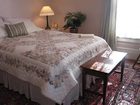 фото отеля Estabrook House Bed and Breakfast