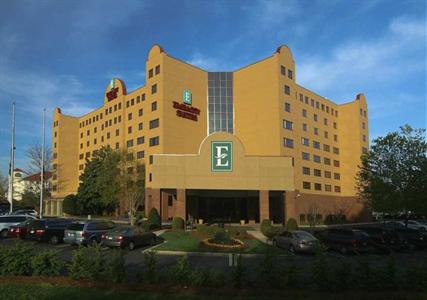 фото отеля Embassy Suites Hotel Charlotte