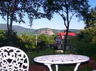 фото отеля Red Elephant Inn Bed & Breakfast