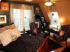 фото отеля Red Elephant Inn Bed & Breakfast