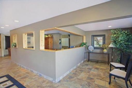 фото отеля Americas Best Value Inn Columbia (Missouri)