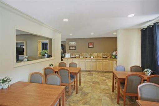 фото отеля Americas Best Value Inn Columbia (Missouri)