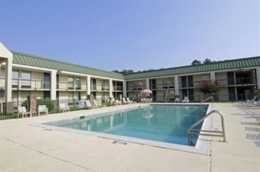 фото отеля Econo Lodge Hinesville