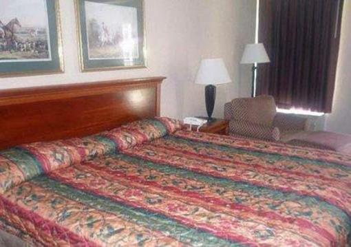 фото отеля Econo Lodge Hinesville