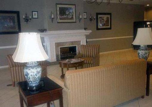 фото отеля Econo Lodge Hinesville
