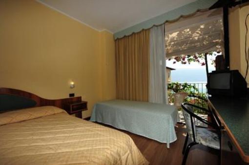фото отеля Hotel Lido Gargnano