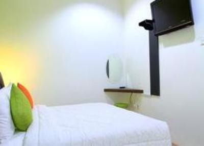 фото отеля Wow Hotel Jakarta
