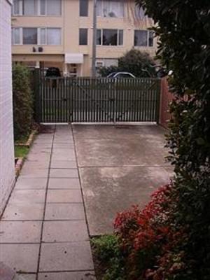 фото отеля 47 Shelley Street Guest House Melbourne