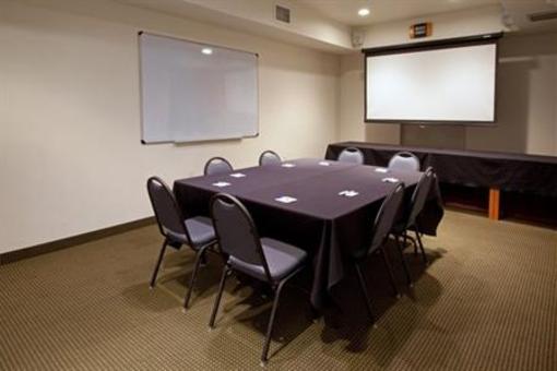 фото отеля Holiday Inn Express Hotel & Suites Columbus (Texas)