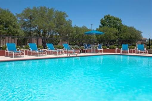 фото отеля Holiday Inn Express Hotel & Suites Columbus (Texas)