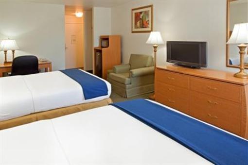 фото отеля Holiday Inn Express Hotel & Suites Columbus (Texas)