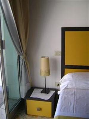 фото отеля Hotel Holiday Praiano