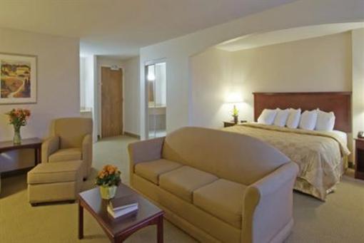 фото отеля Comfort Inn & Suites Barrie
