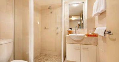фото отеля Riverside Suites